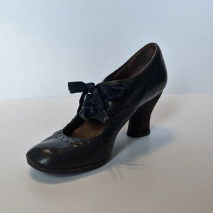 Naya Jada Blue Leather Heels